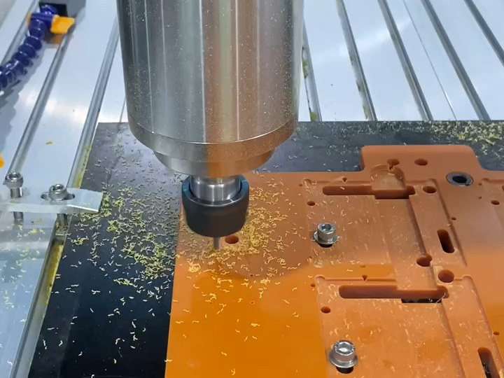 精雕機(jī)cnc6090f電木板鉆孔銑槽cnc數(shù)控雕刻機(jī)